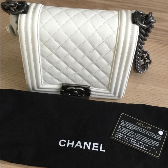 RARE CHANEL Boy square white patent bag - Picture 14 of 14